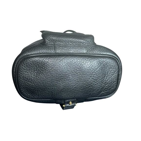 Vintage Dooney & Bourke Black All Weather Leather Sling Backpack Quiet Luxury - Picture 5 of 13